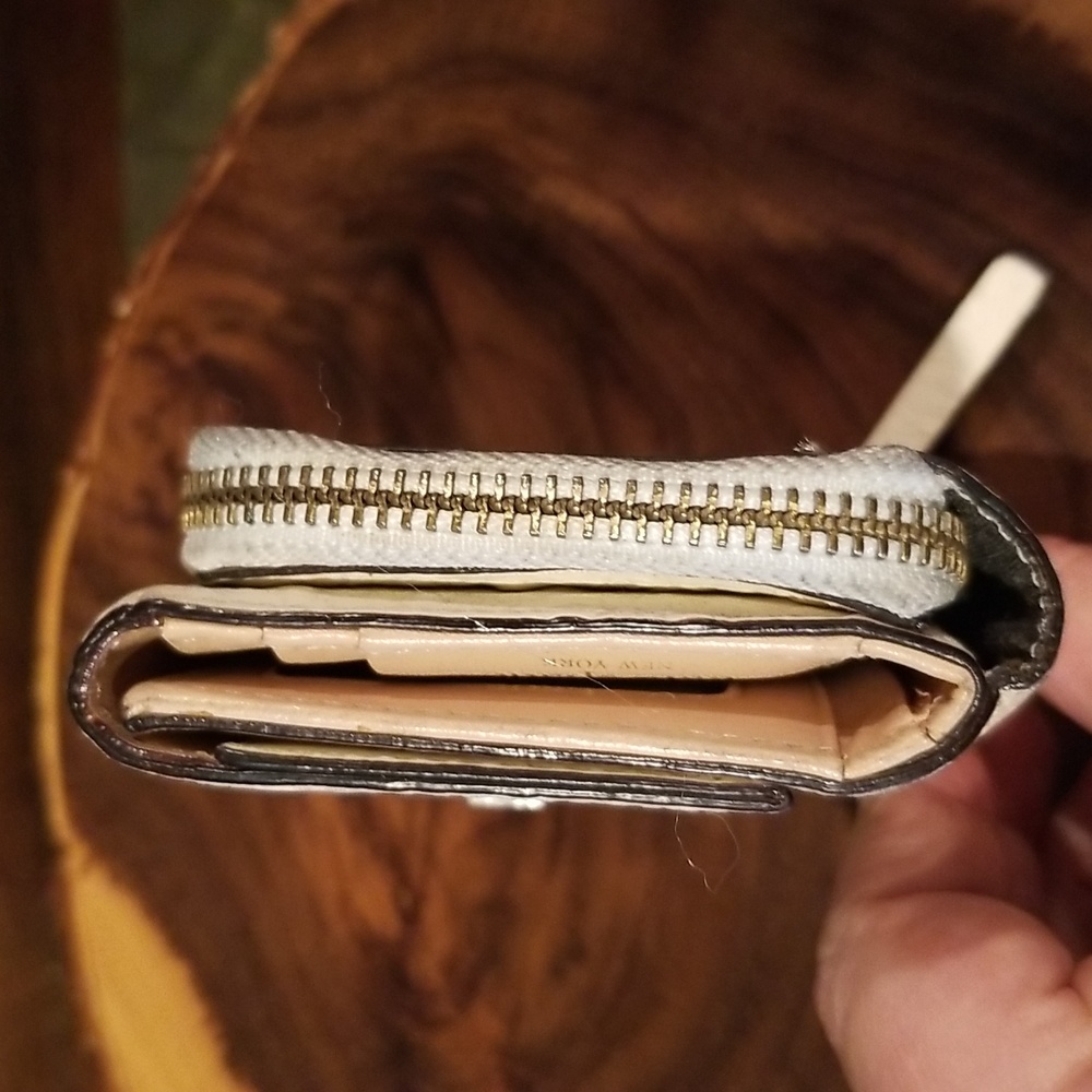 Kate Spade Wallet - Picture 3 of 12